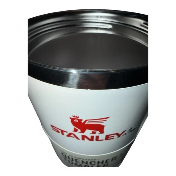Stanley Tumbler 40oz Mistletoe Twist Christmas Collectors Limited Edition Rare - Picture 11 of 13